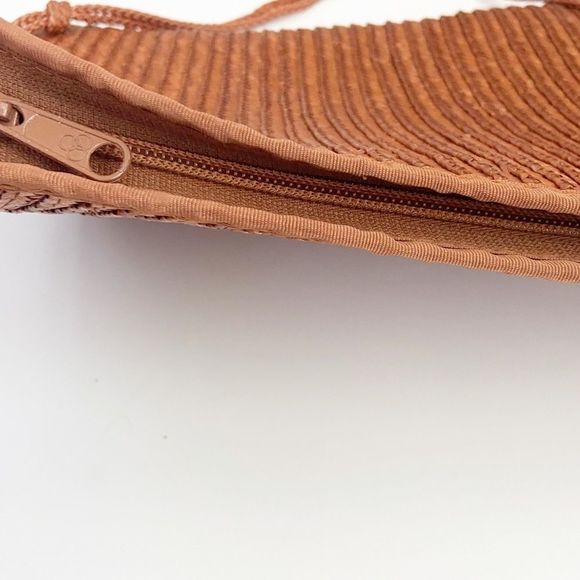 Woven Rectangle Ratan Clutch Purse - Picture 3 of 14